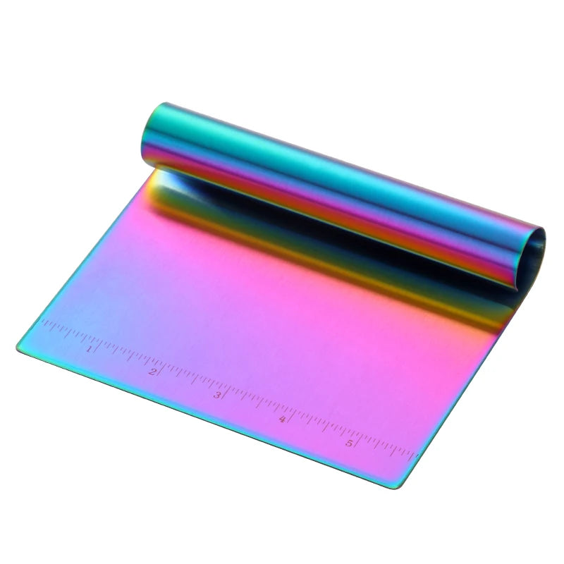 Coupe-pâte multifonction – Découpe & raclage